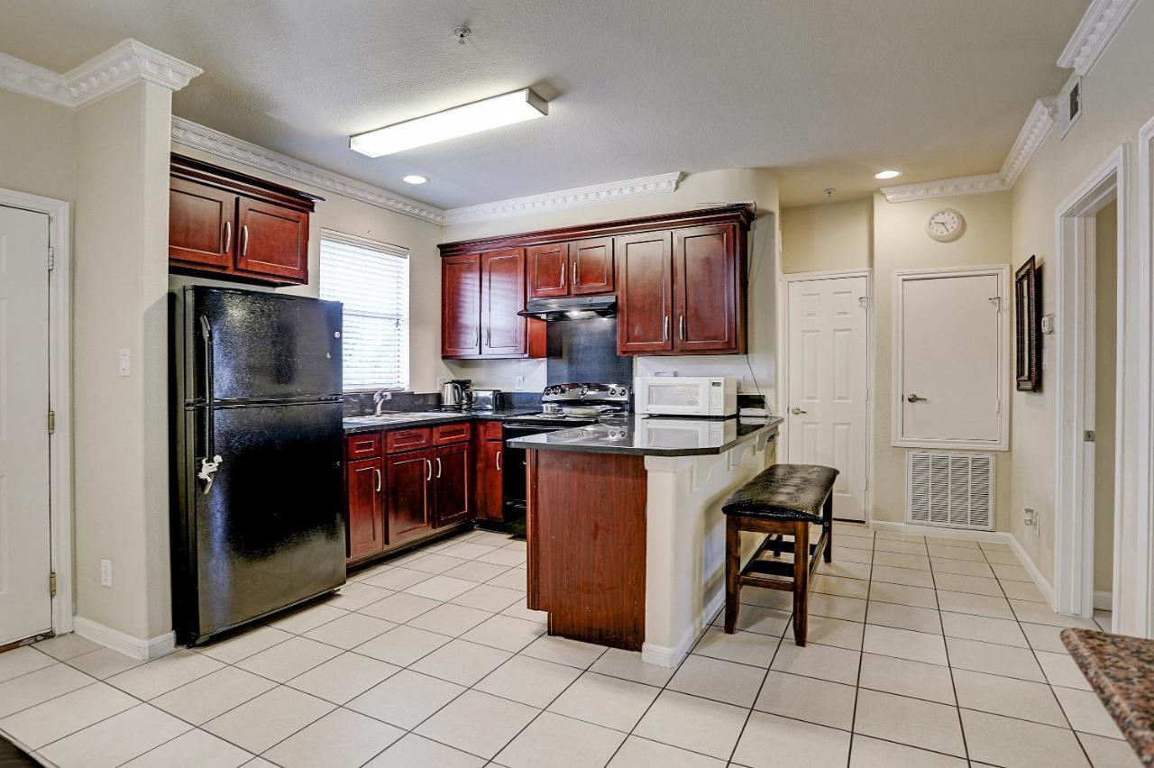 Villa Corporate 2 Bedroom Suite Furnished Condo Houston Eksteriør billede