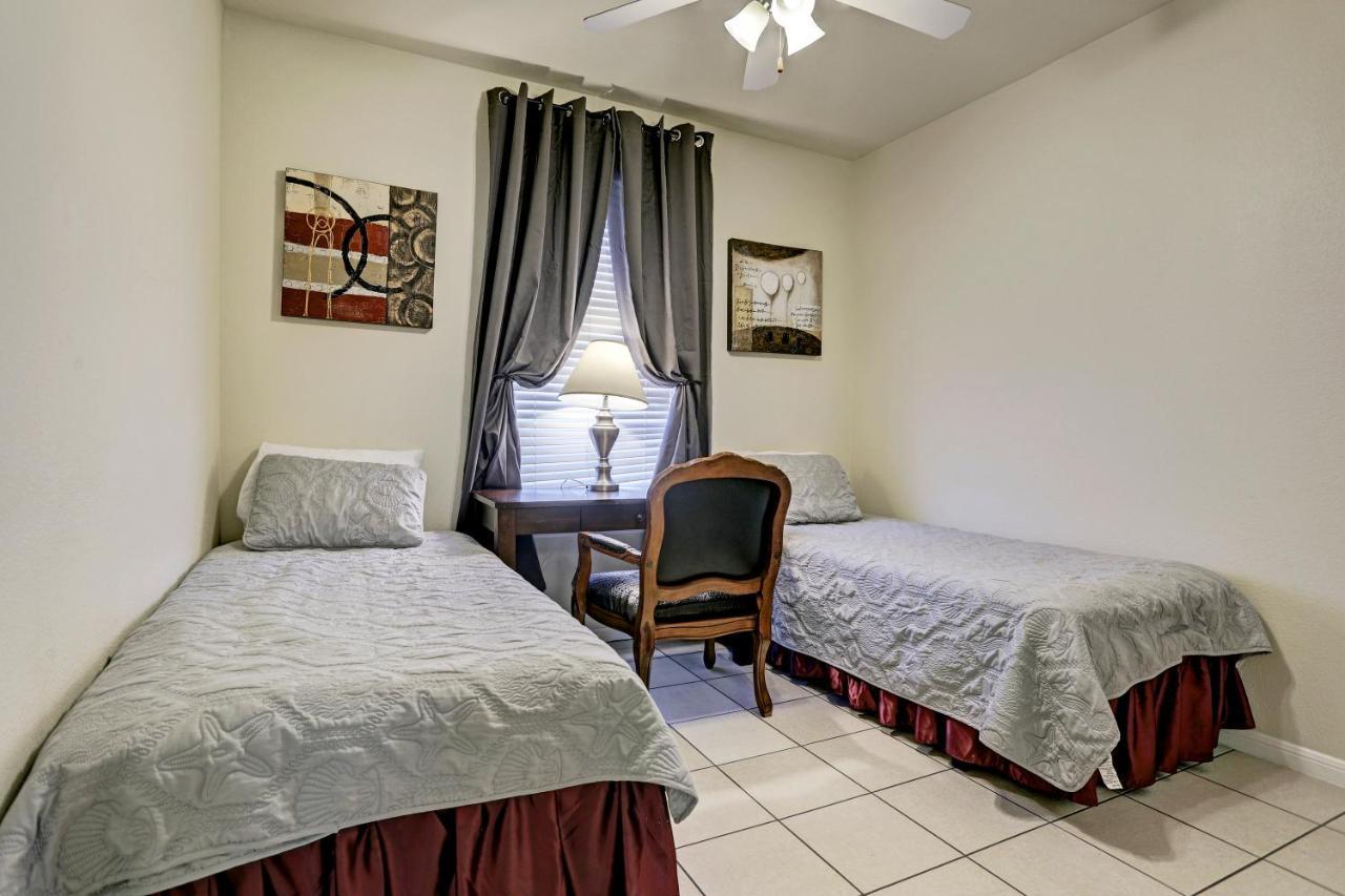 Villa Corporate 2 Bedroom Suite Furnished Condo Houston Eksteriør billede